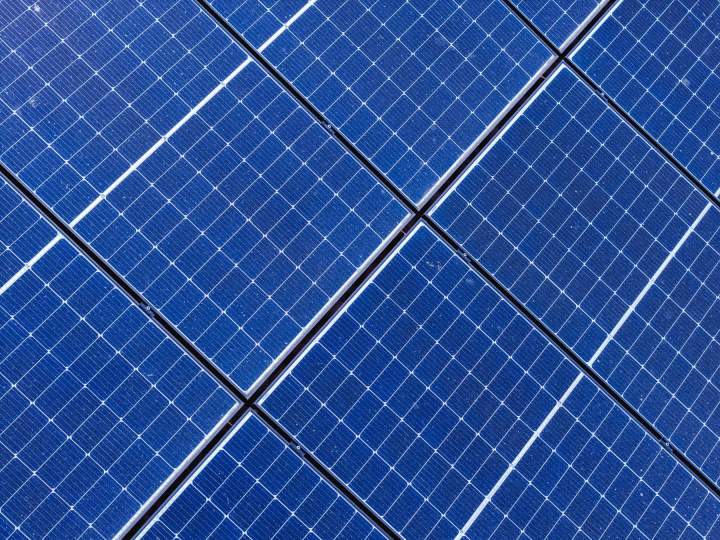 Stockage énergie solaire dans batterie virtuelle La Roche-sur-Yon